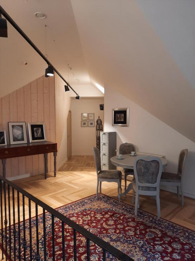 Lake & Library Boutique Hotel اغنالينا المظهر الخارجي الصورة