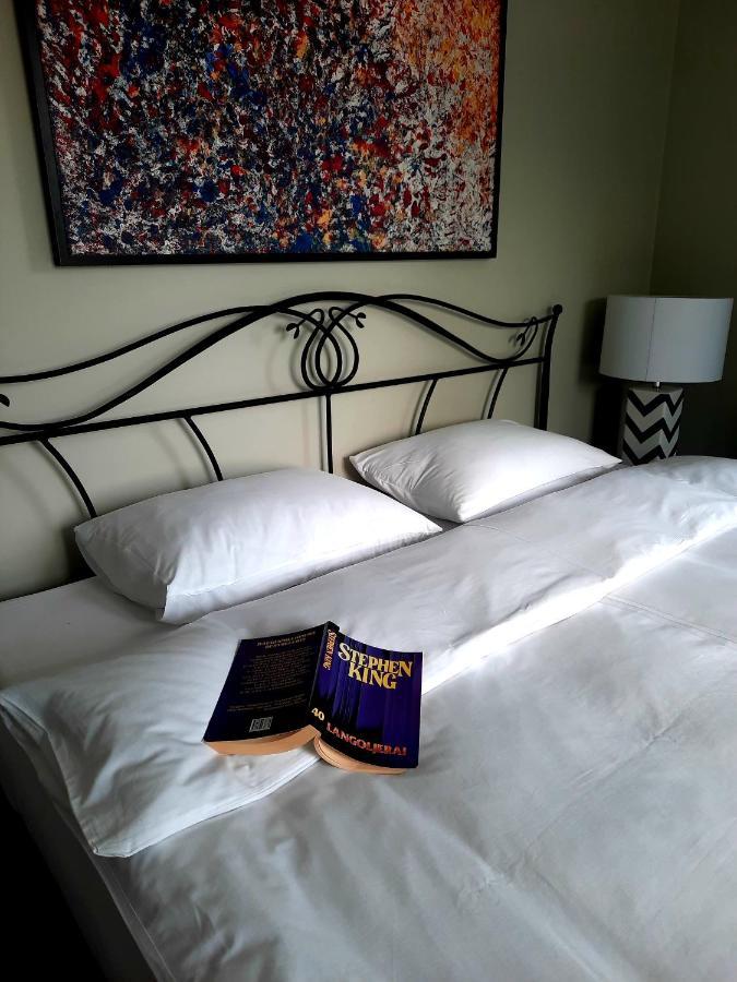 Lake & Library Boutique Hotel اغنالينا المظهر الخارجي الصورة