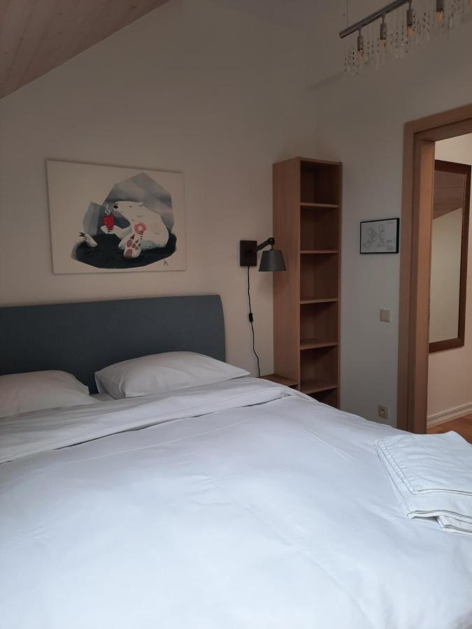 Lake & Library Boutique Hotel اغنالينا المظهر الخارجي الصورة