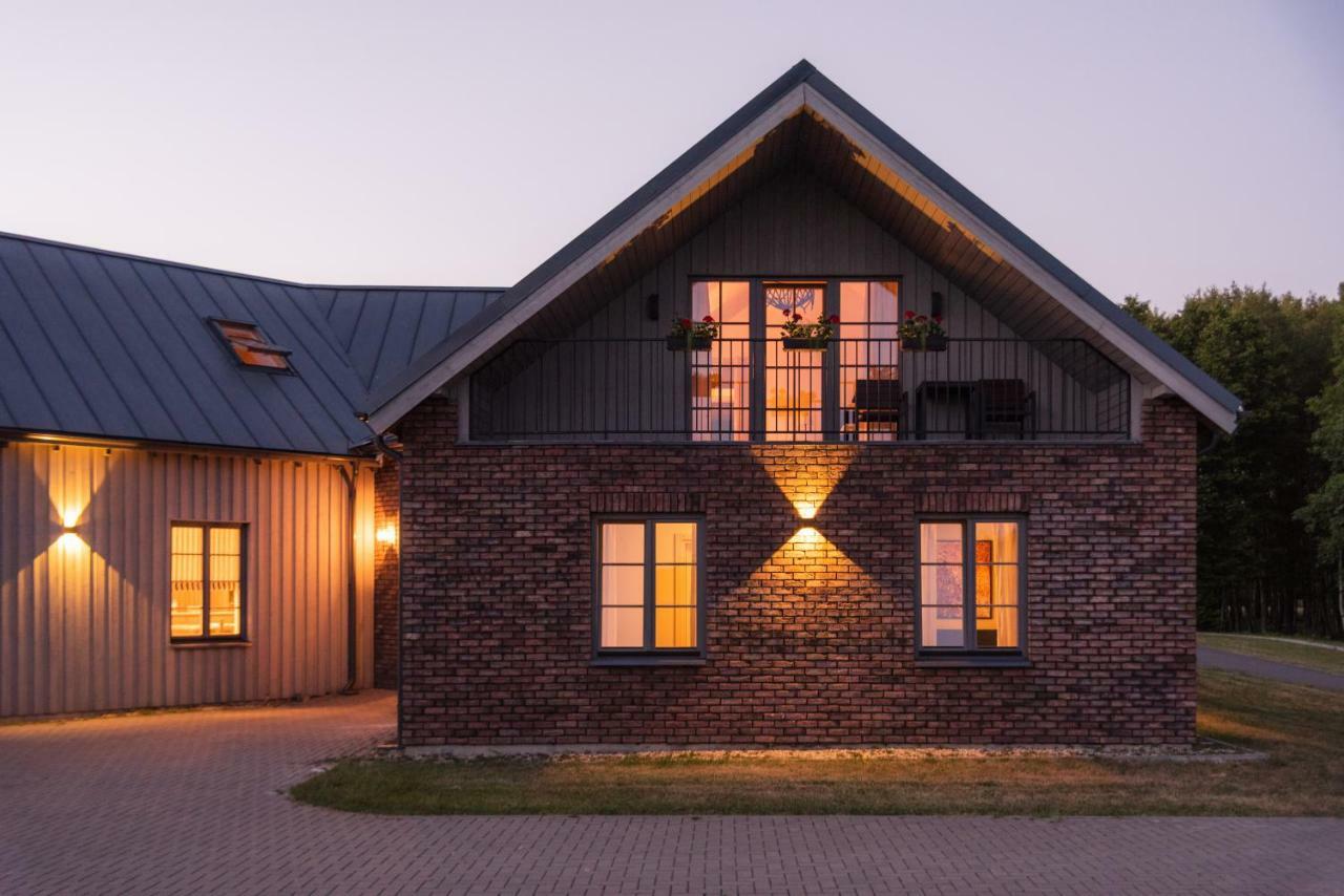 Lake & Library Boutique Hotel اغنالينا المظهر الخارجي الصورة