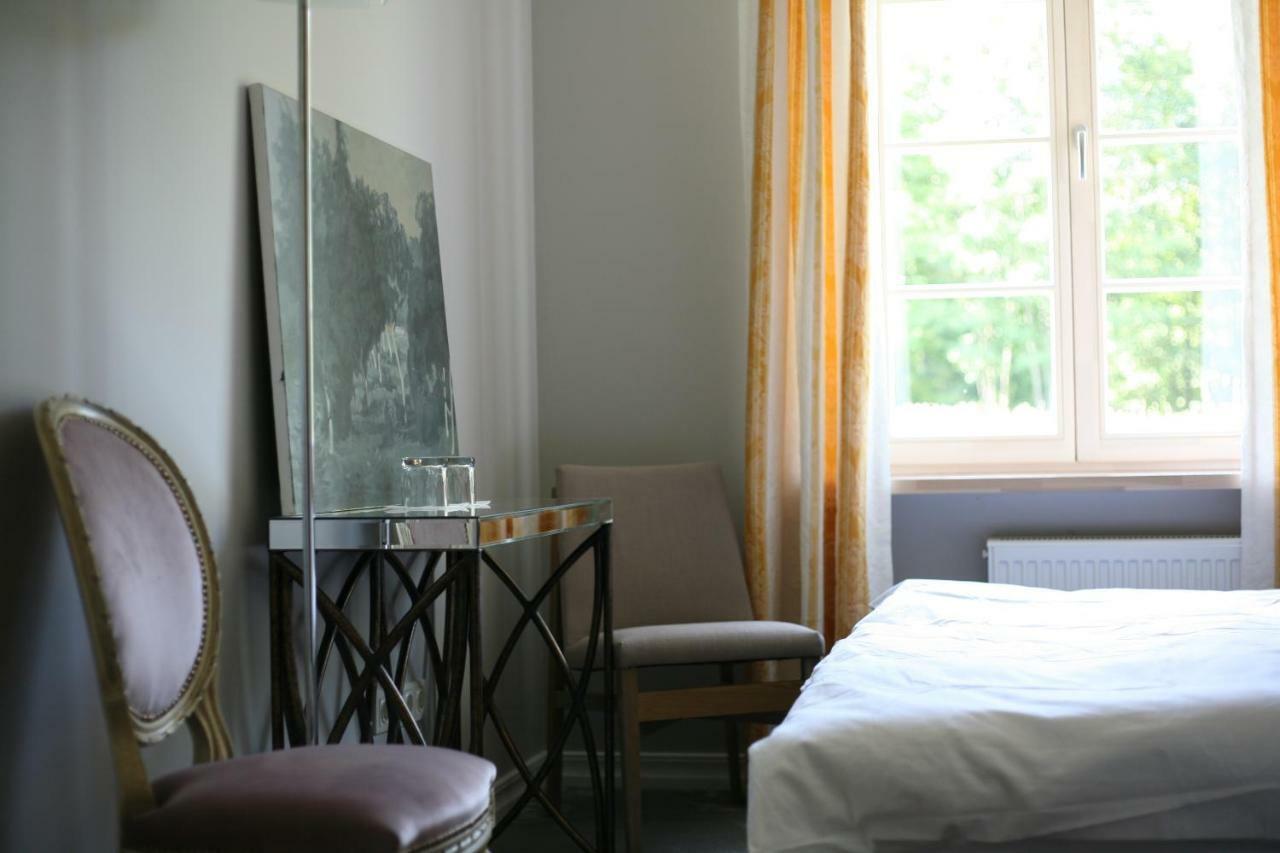 Lake & Library Boutique Hotel اغنالينا المظهر الخارجي الصورة
